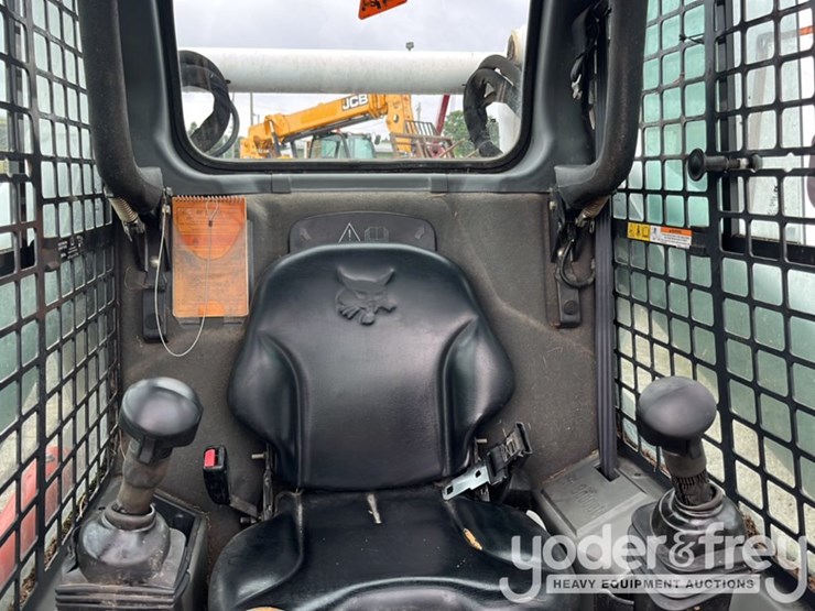 2017-bobcat-s650-image-28