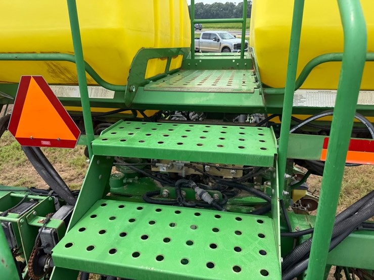 john-deere-1790-image-158