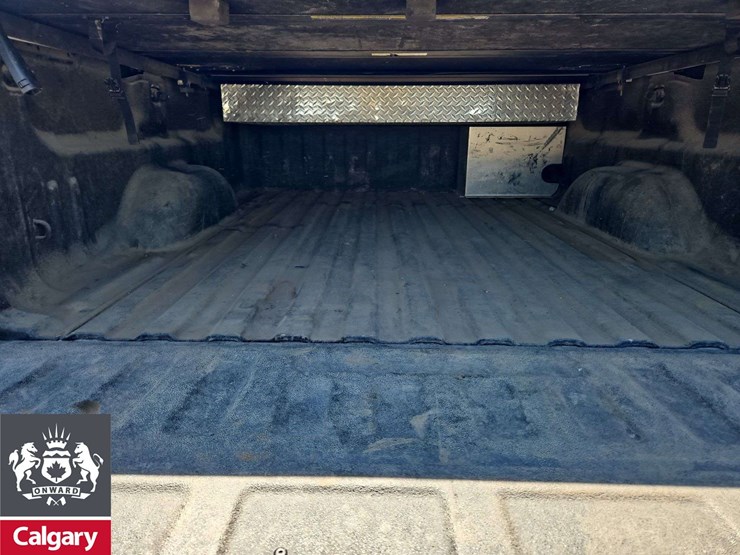 2018-gmc-sierra-2500hd-image-15