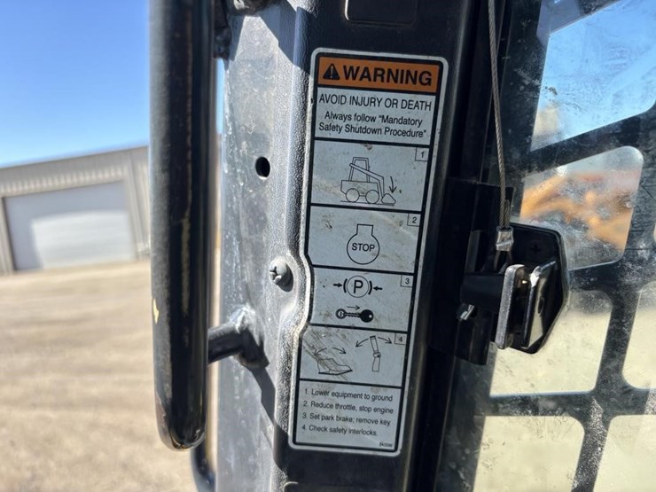 2018-yanmar-s220r-image-30