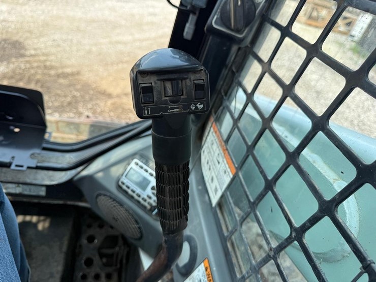 2020-bobcat-s740-image-20