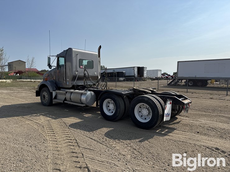 2013-kenworth-t800-image-7
