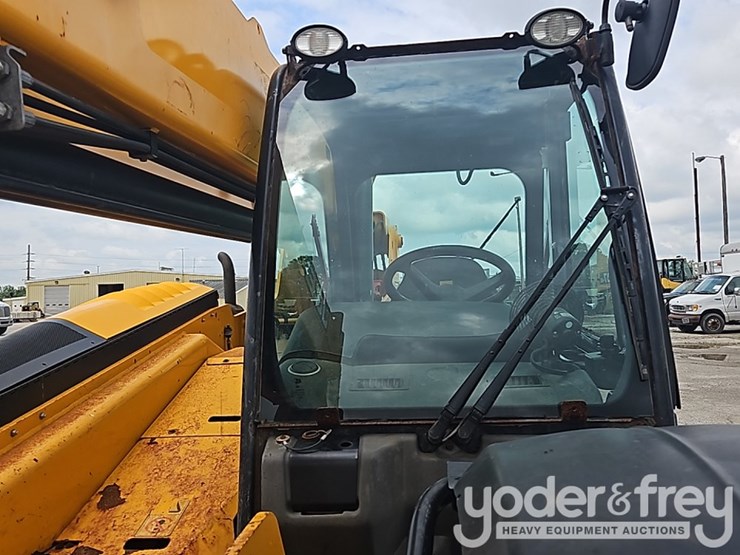 2018-jcb-507-42-image-18