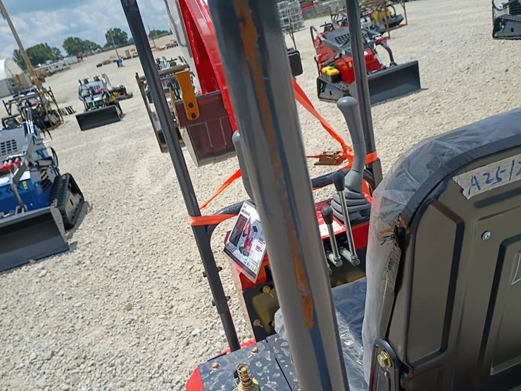 #l63-001-•-2026-zjg-12-mini-excavator-[damaged]-image-30
