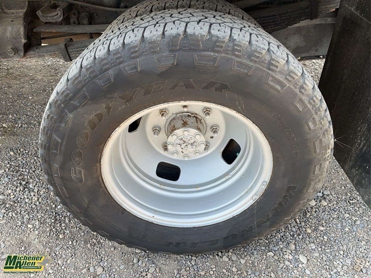 2011-ford-f350-image-10