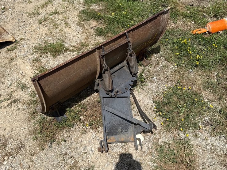 #24-•-snow-blade-with-bracket-image-3