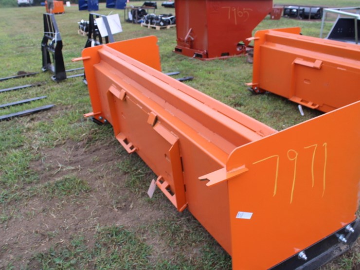 #7971-•-96in-snow-pusher-with-steel-blades-image-2