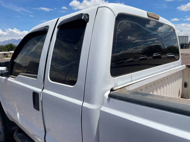 #2103-•-2015-ford-f25-image-29