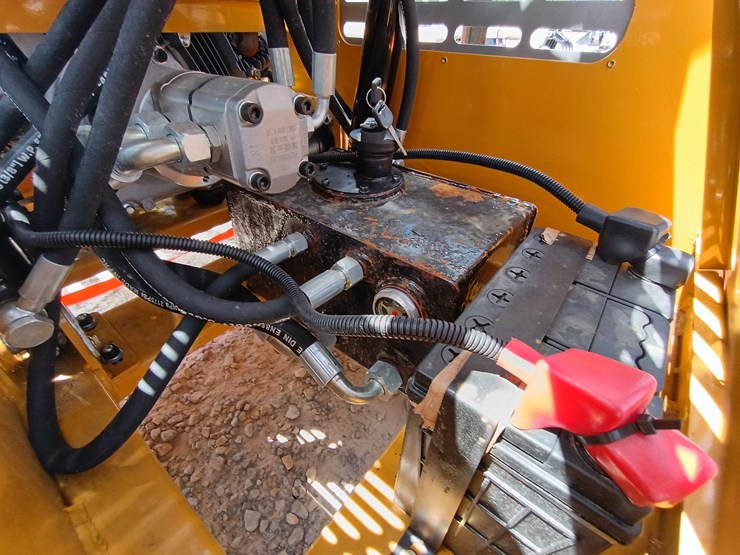#l65-026-•-2026-sdll30-mini-skid-steer-image-16