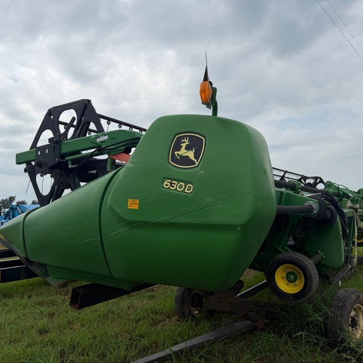 2015 JOHN DEERE 630D