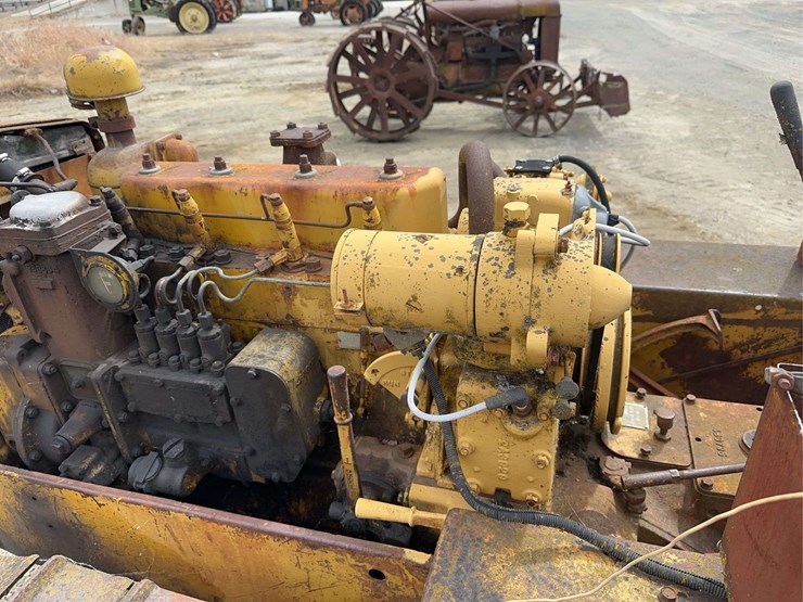 caterpillar-d2-image-18
