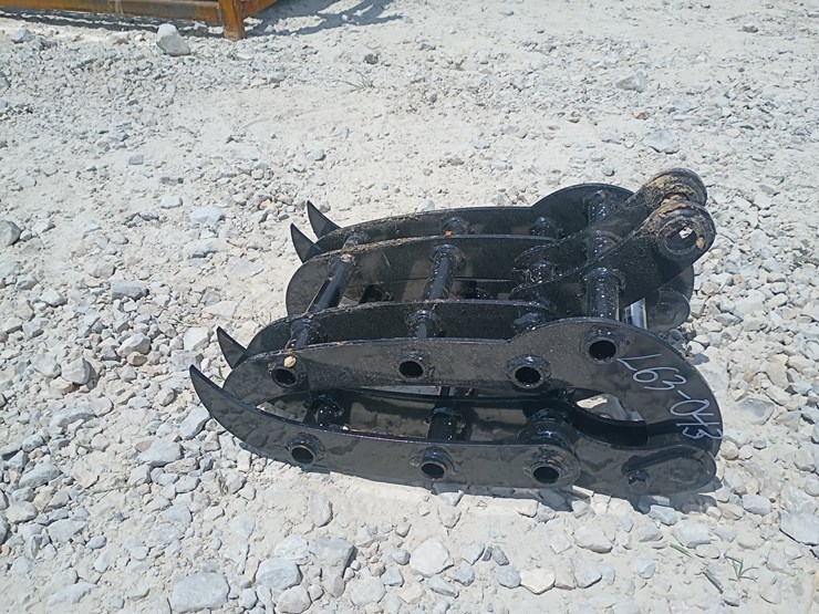 #l63-043-•-grabber-mini-excavator-attachment-image-2