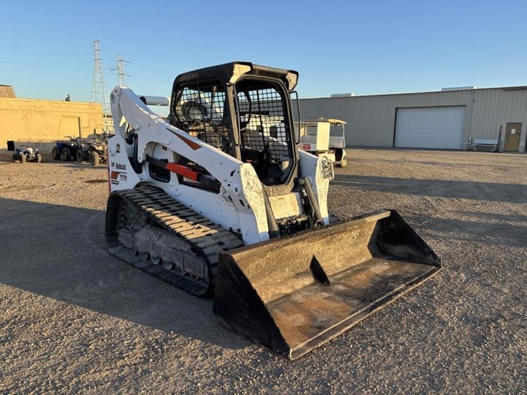 2019-bobcat-t770-image-2