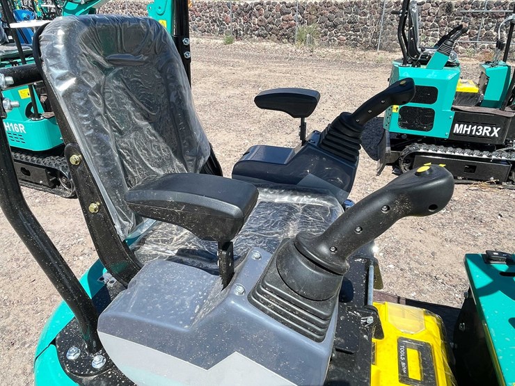#2457-•-2026-cfg-kt13r-mini-excavator-image-27
