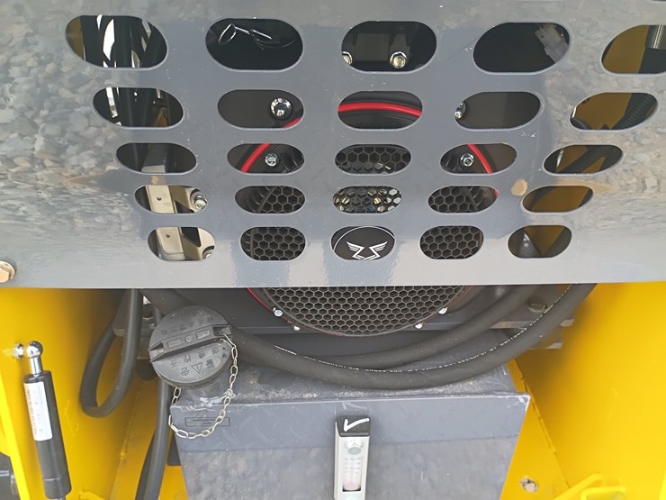 #l73-054-•-2026-ats-t-460-mini-skid-steer-image-6
