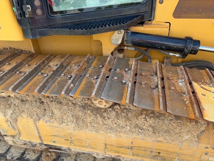 2016-caterpillar-d5k2-xl-image-13