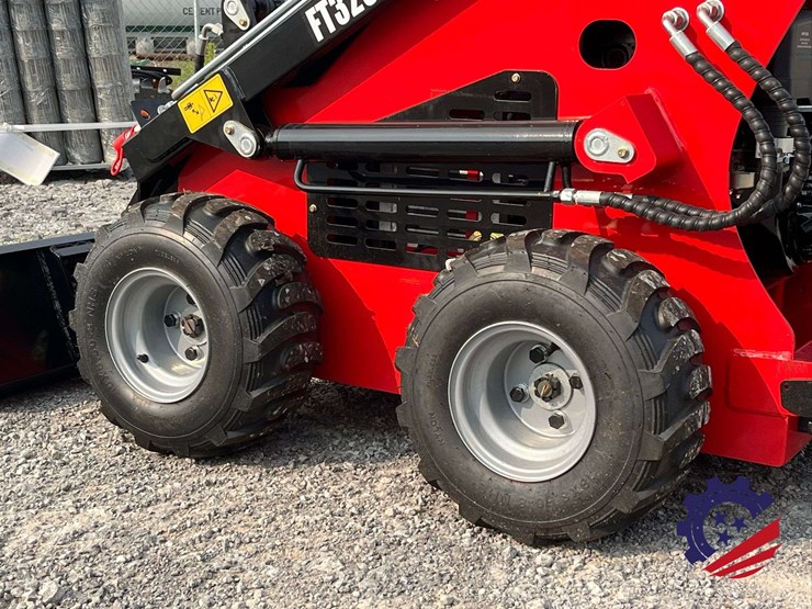 unused-2026-future-ft-323tz-skid-steer-loader-mini-skid-steer-image-6