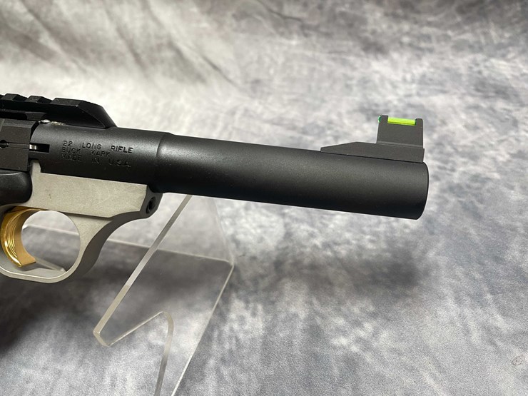 #10860-•-browning-buck-mark-,-22-lr-semi-auto-pistol,-sn:-us515yx25130-image-8