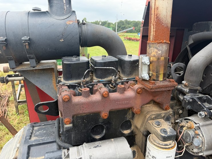 case-ih-4390-image-21
