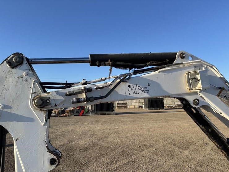 2004-bobcat-331g-image-17