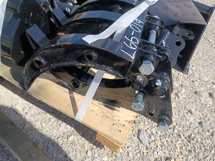 #l66-019-•-agt-mini-excavator-attachment-set-image-12