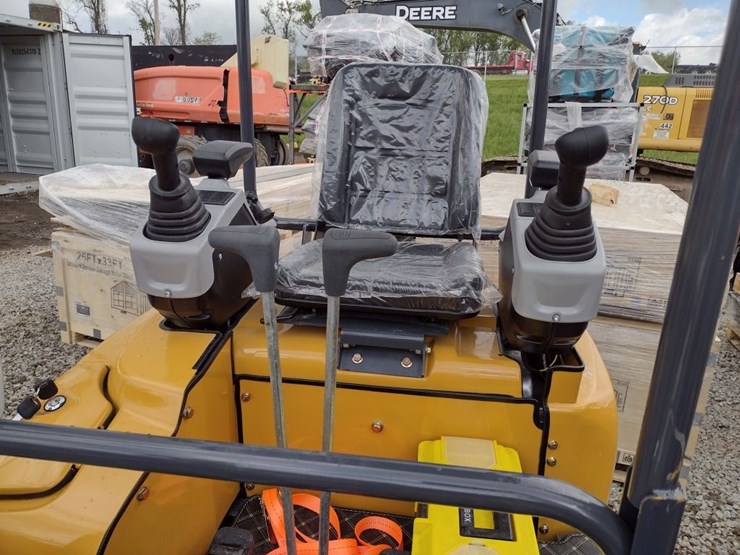 me20-yanmar-engine-excavator-(qea-3709)-image-6