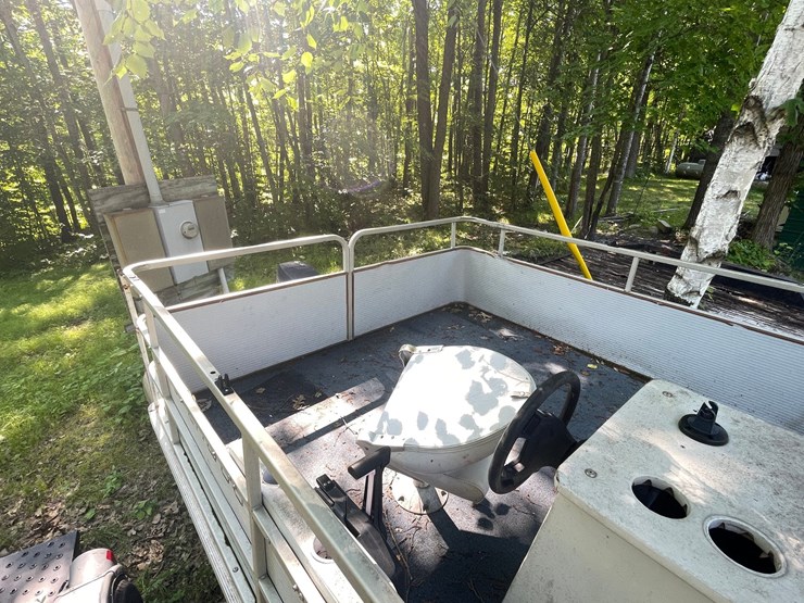 #6100-•-northwoods-pontoon-with-north-country-pontoon-scissor-trailer-(sells-bill-of-sale)-image-26