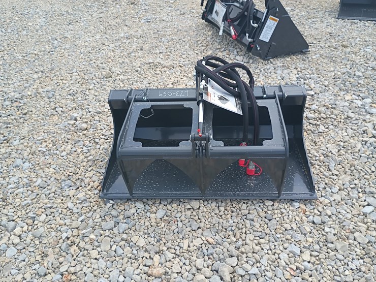 #l73-059-•-wolverine-stump-grapple-mini-skid-steer-attachment-image-1