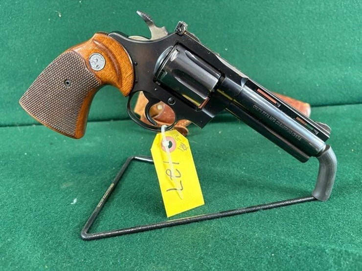 colt-diamondback-22lr-revolver-image-1