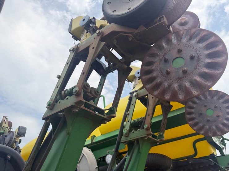 john-deere-1790-image-78
