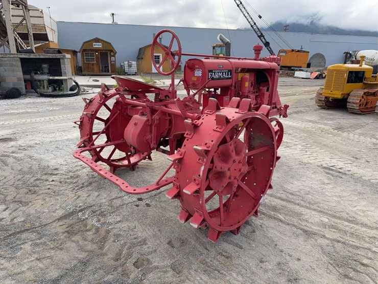 farmall-f-20-image-5