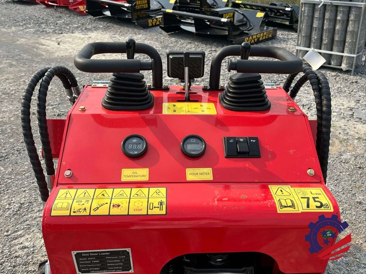 unused-2026-future-ft-323tz-skid-steer-loader-mini-skid-steer-image-16