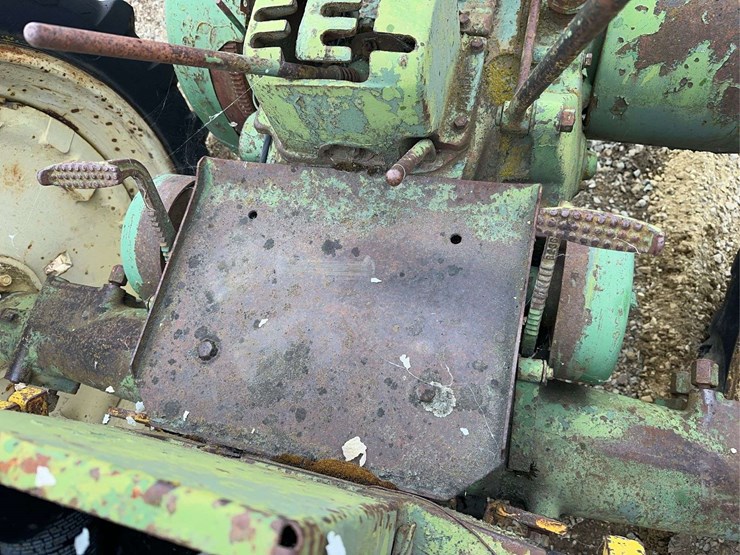 john-deere-model-b-image-28