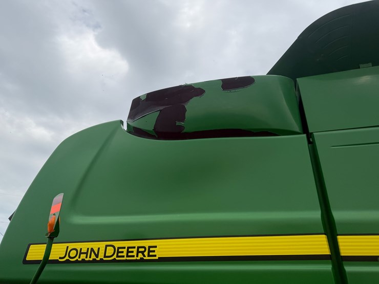 2011-john-deere-9770-sts-image-32