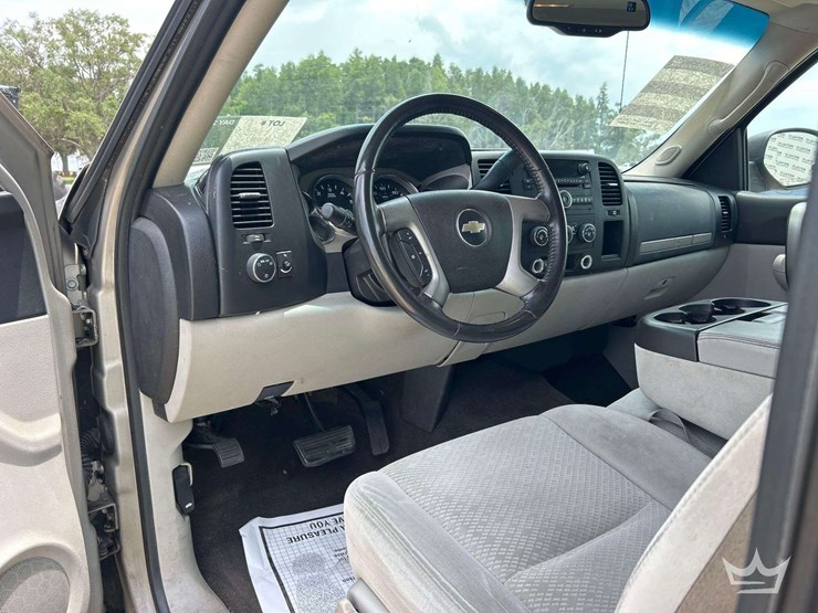 2008-chevrolet-silverado-1500-image-12