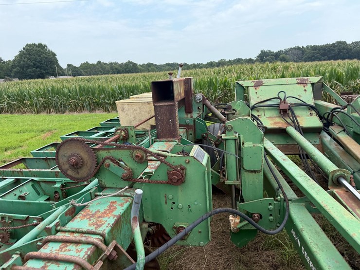 john-deere-530-image-51