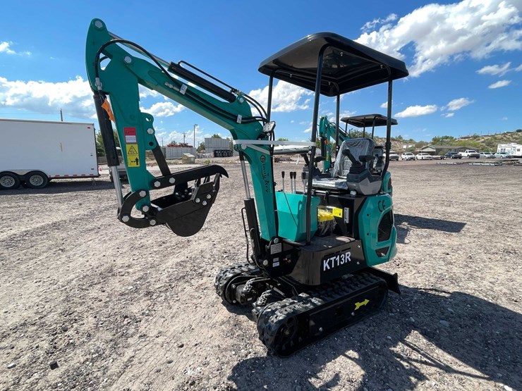 #2458-•-2026-cfg-kt13r-mini-excavator-image-31