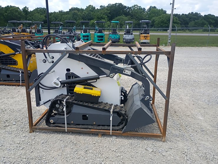 #l63-014-•-2026-zjg-380-mini-skid-steer-image-5