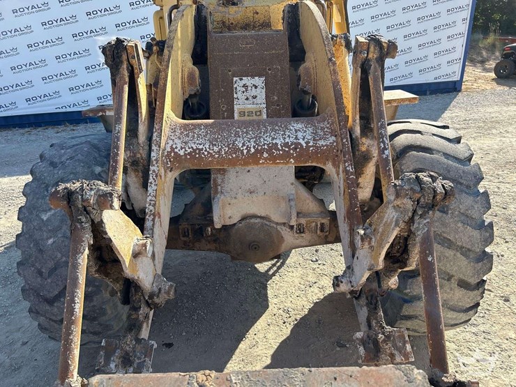 1981-caterpillar-920-image-17
