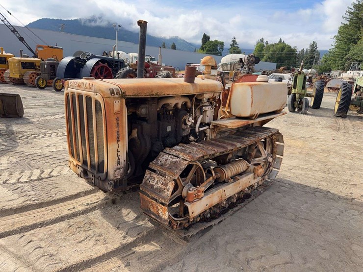 caterpillar-d2-image-1