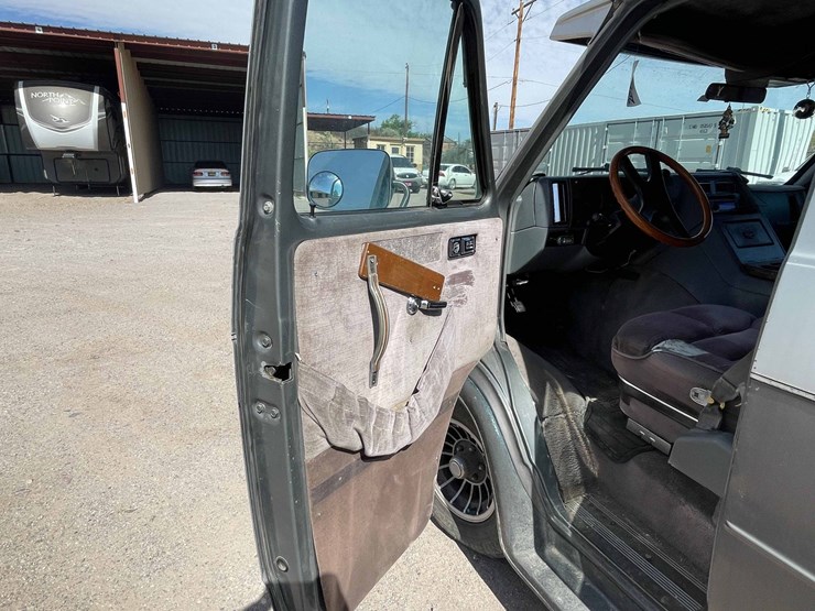 1988-chevrolet-g20-image-27