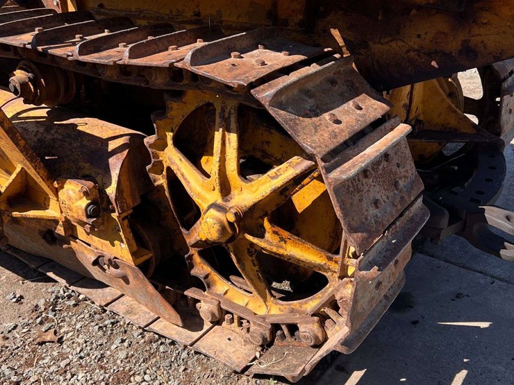 caterpillar-d2-image-9