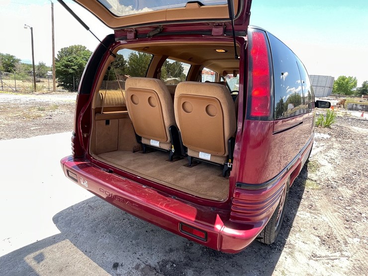 #2100-•-1990-pontiac-transport-van-se,-title-in-delay-image-64