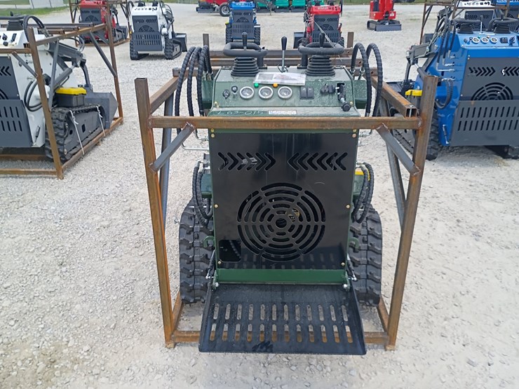#l63-015-•-2026-zjg-380-mini-skid-steer-image-9