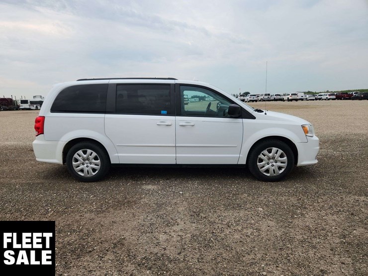 2016-dodge-grand-caravan-image-7