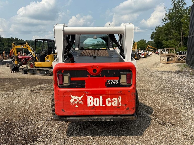 2020-bobcat-s740-image-3