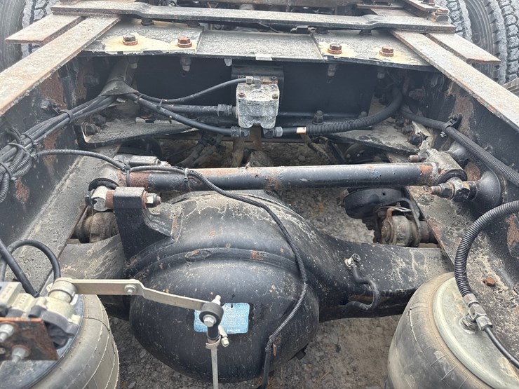 2007-kenworth-t600-image-15