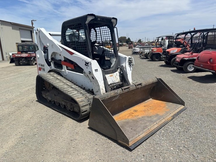 2019-bobcat-t770-image-2