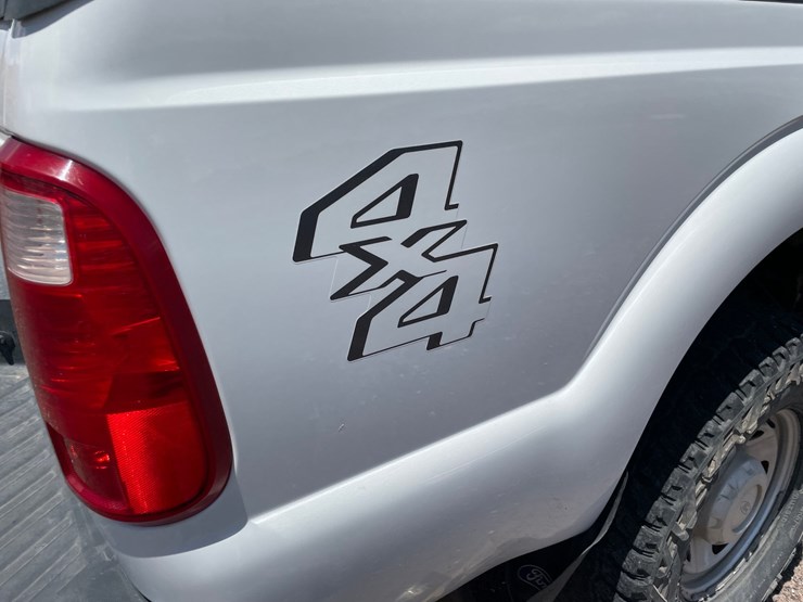 #2103-•-2015-ford-f25-image-19