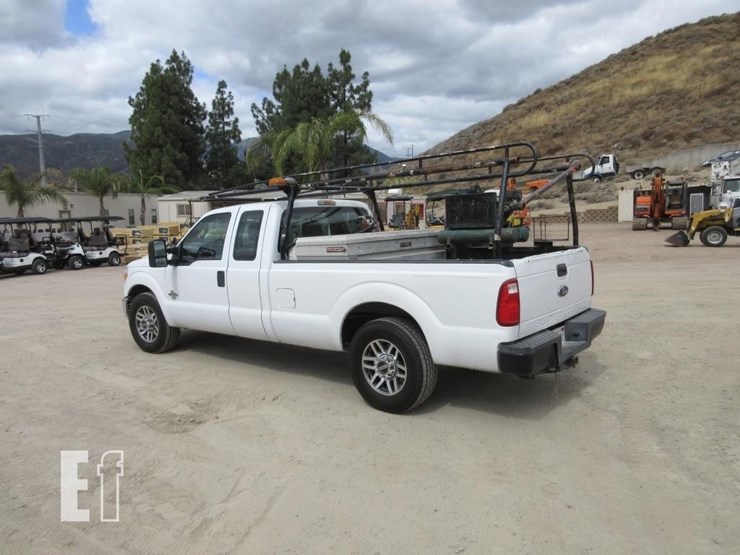 2014-ford-f250-xl-image-4